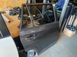 Дверь Toyota RAV4 50 XA50 2018-2023 Задн. Прав.