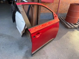 Дверь Mitsubishi Outlander 3 GF 2015-2023 Перед. Прав.