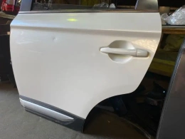 Дверь Mitsubishi Outlander 3 GF 2015-2023 Задн. Лев.