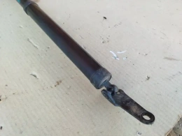 Амортизатор двери багажника Lexus NX AYZ10L AYZ15L ZGZ10L ZGZ15L 2014-2021 Задн. Лев.